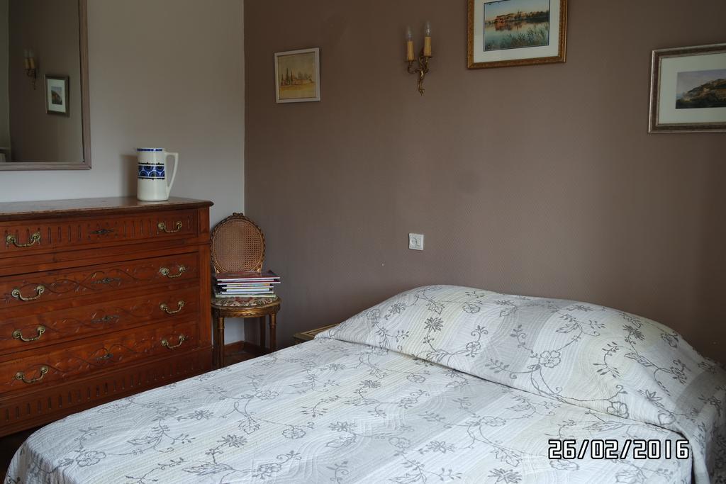Mas Grimaud - Gite- Studio Et Chambres D'Hotes Familiales Eygalières Eksteriør billede