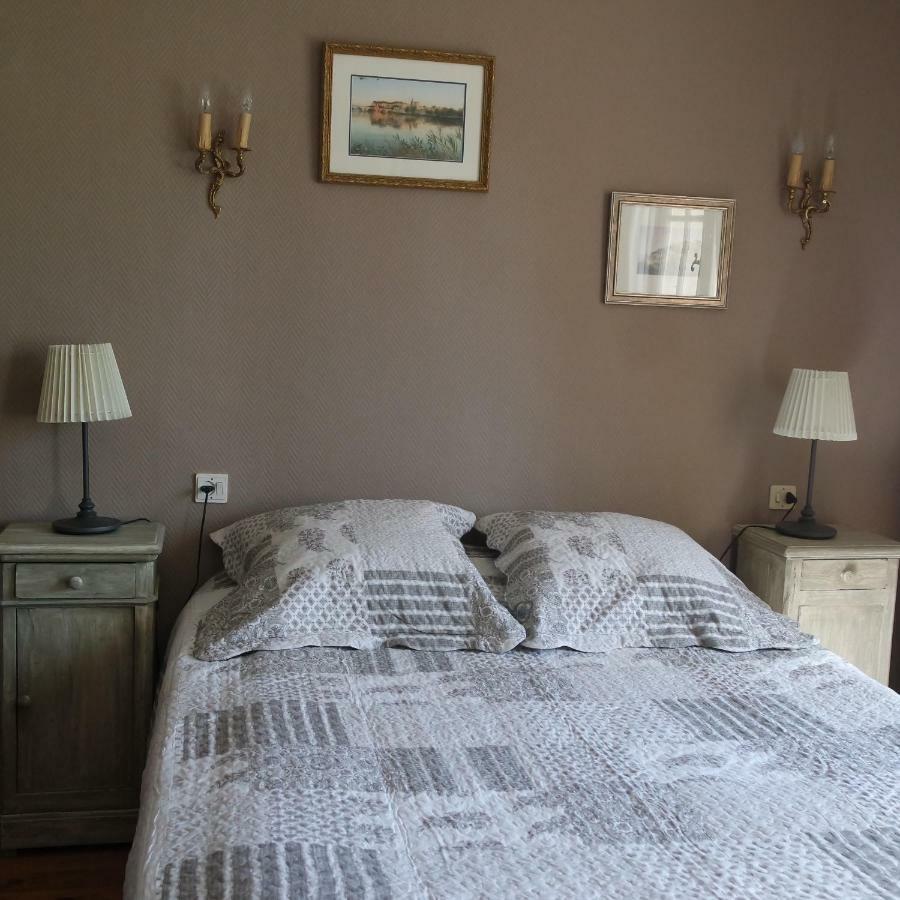 Mas Grimaud - Gite- Studio Et Chambres D'Hotes Familiales Eygalières Eksteriør billede